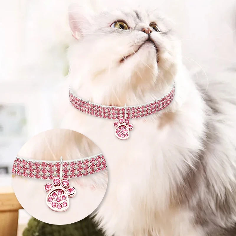 Luxury Bling Pet Collars - Shiny Rhinestone Necklace with Heart Pendant for Dogs &amp; Cats | Diamond Puppy Collar